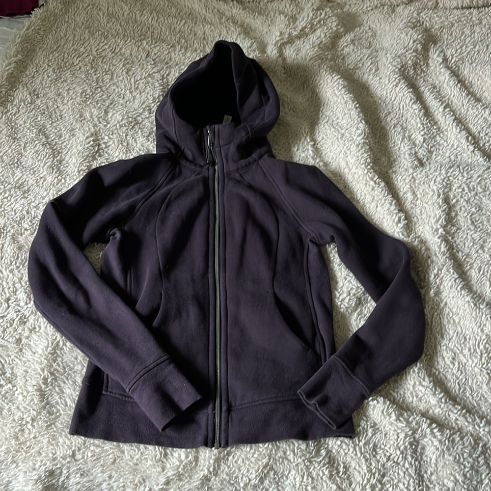 Lululemon scuba zip up hoodie size 6